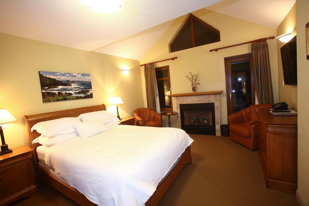 Whistler Alpine Chalet Retreat & Wellness Villa ภายนอก รูปภาพ