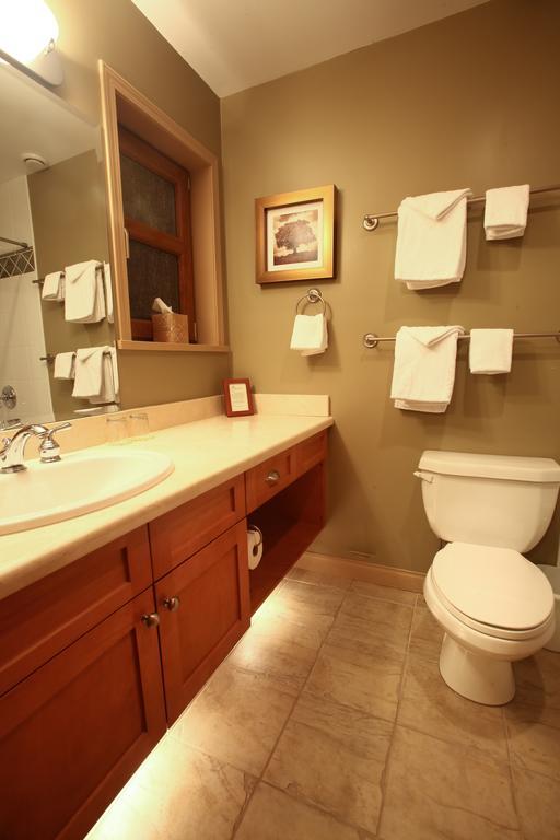 Whistler Alpine Chalet Retreat & Wellness Villa ห้อง รูปภาพ