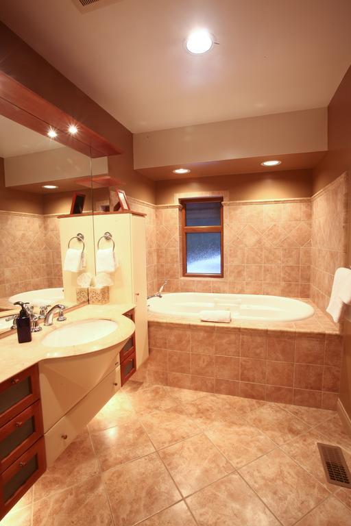 Whistler Alpine Chalet Retreat & Wellness Villa ห้อง รูปภาพ